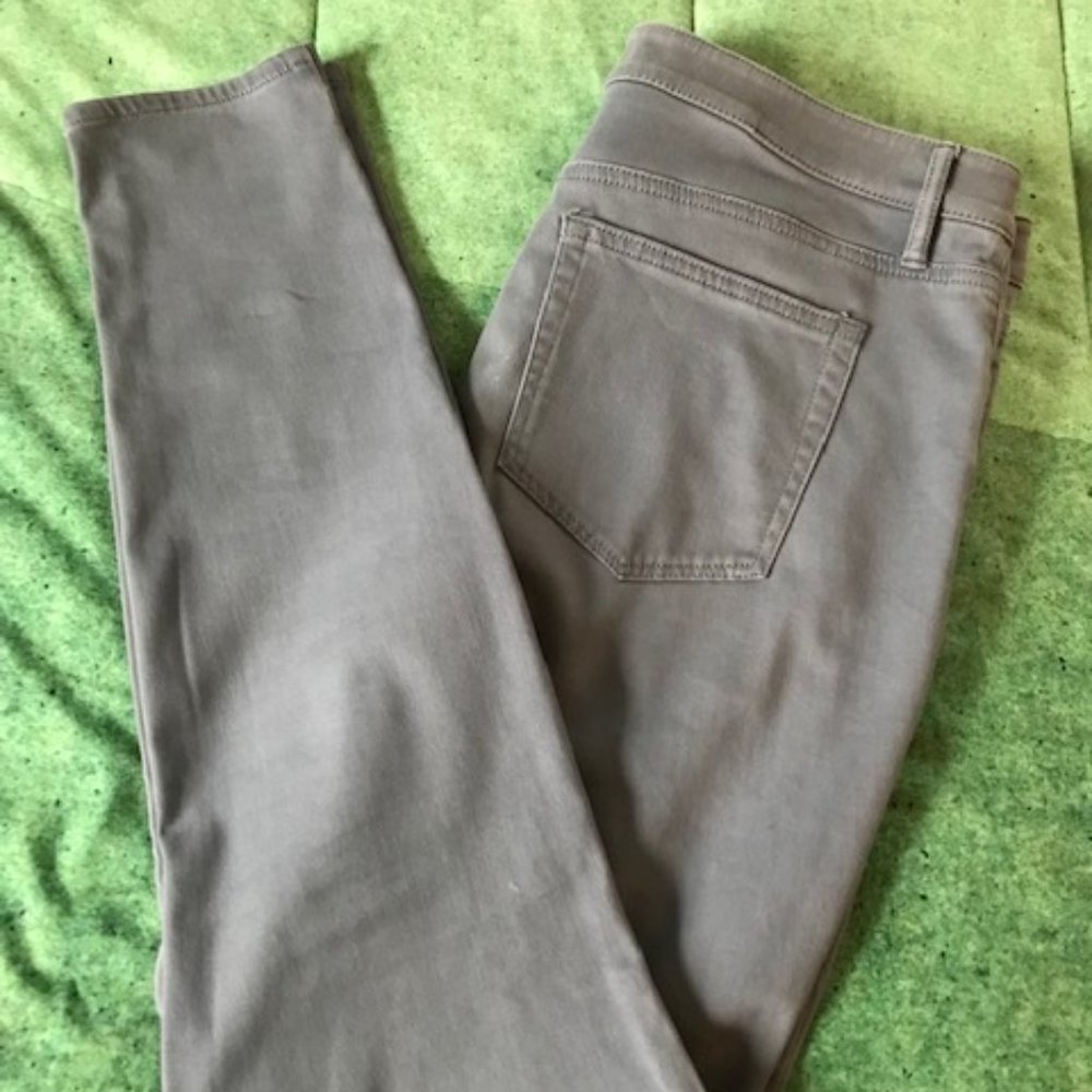 LOFT Skinny Velvet Corduroy Pants Size 30/10 Tall Light Grey/Blue